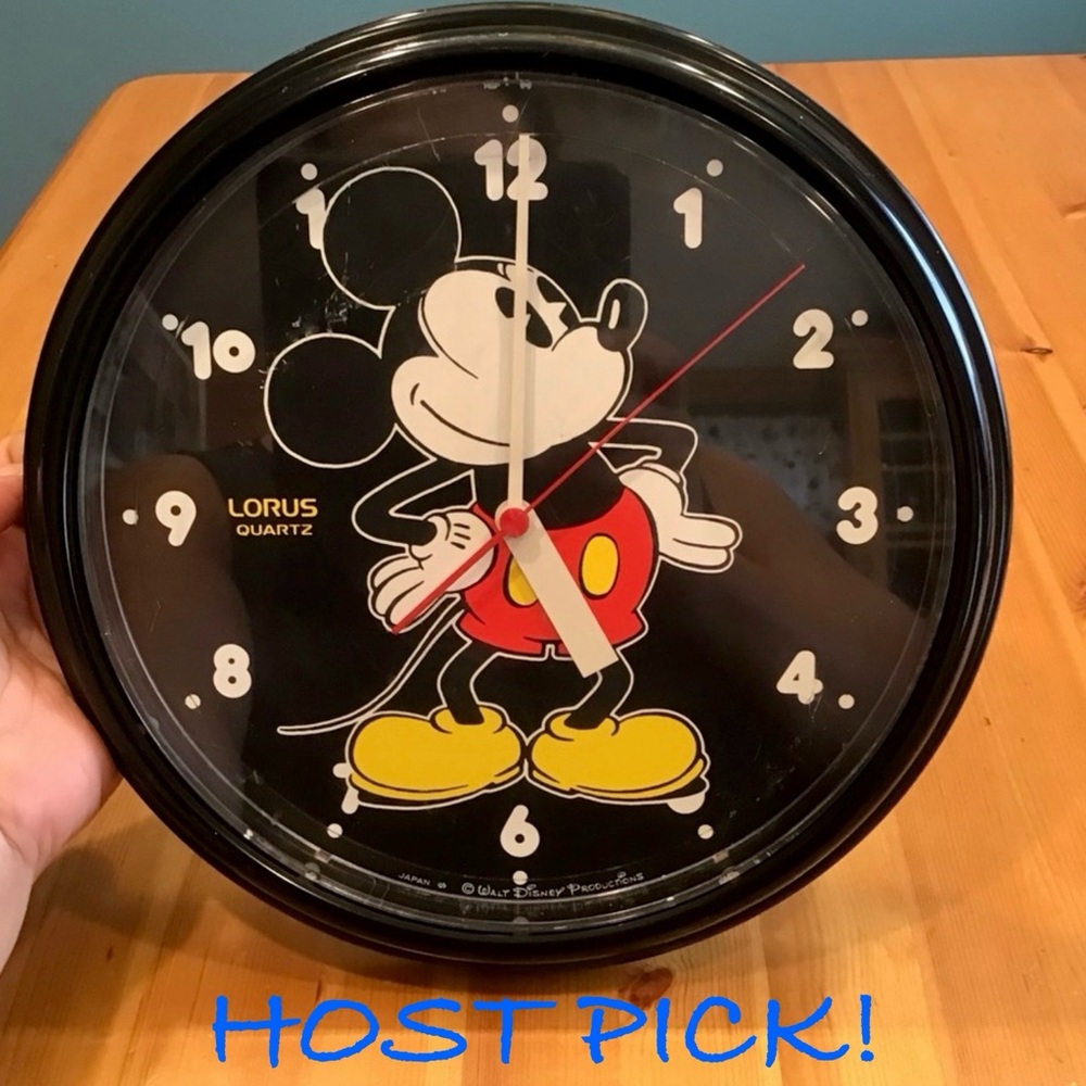 VINTAGE 80’s DISNEY MICKEY MOUSE WALL CLOCK LORUS